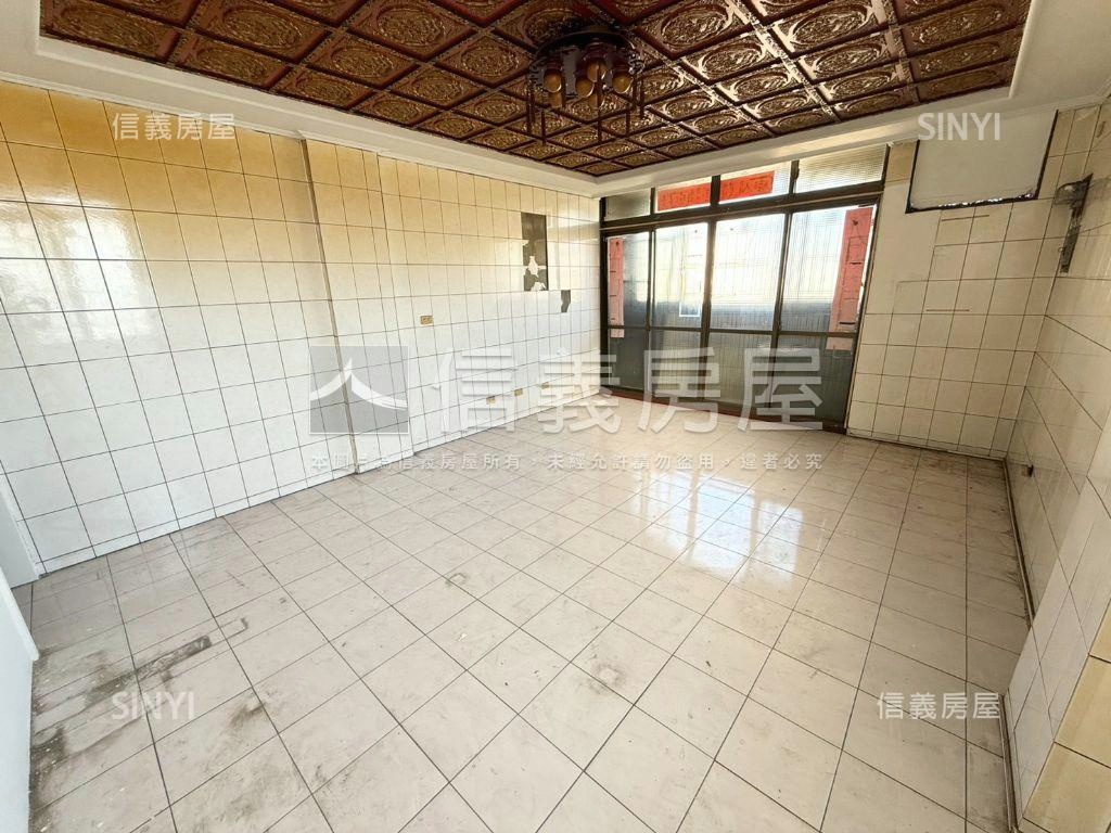 中興路二段破百大建坪店面房屋室內格局與周邊環境