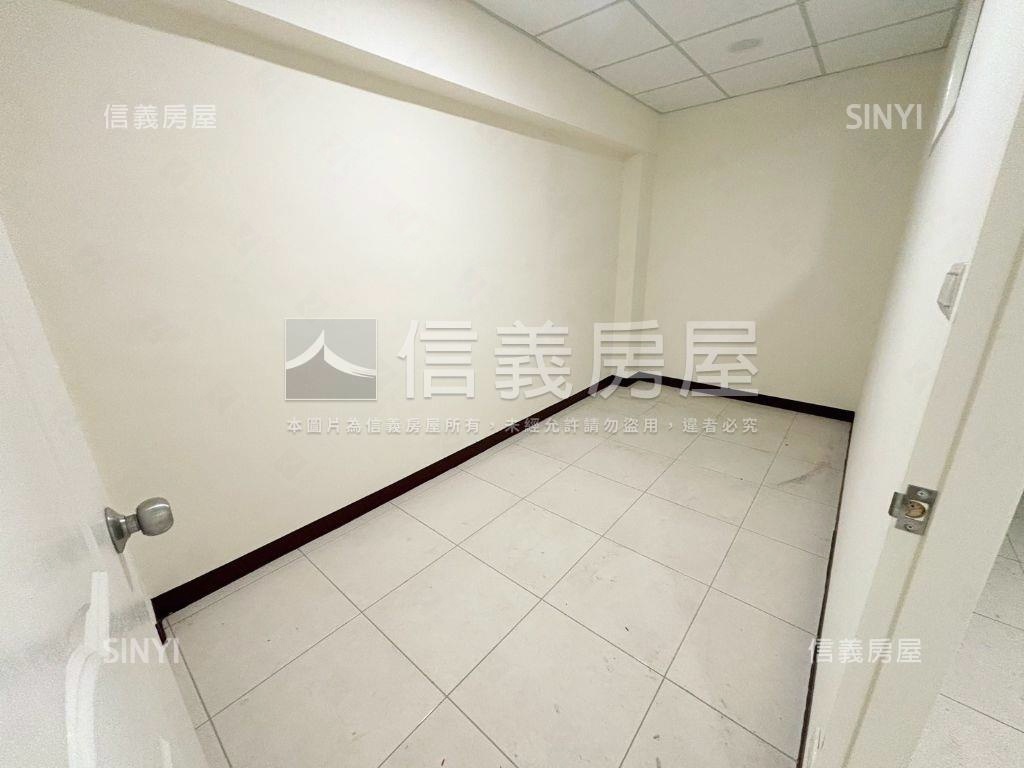 中興路二段破百大建坪店面房屋室內格局與周邊環境