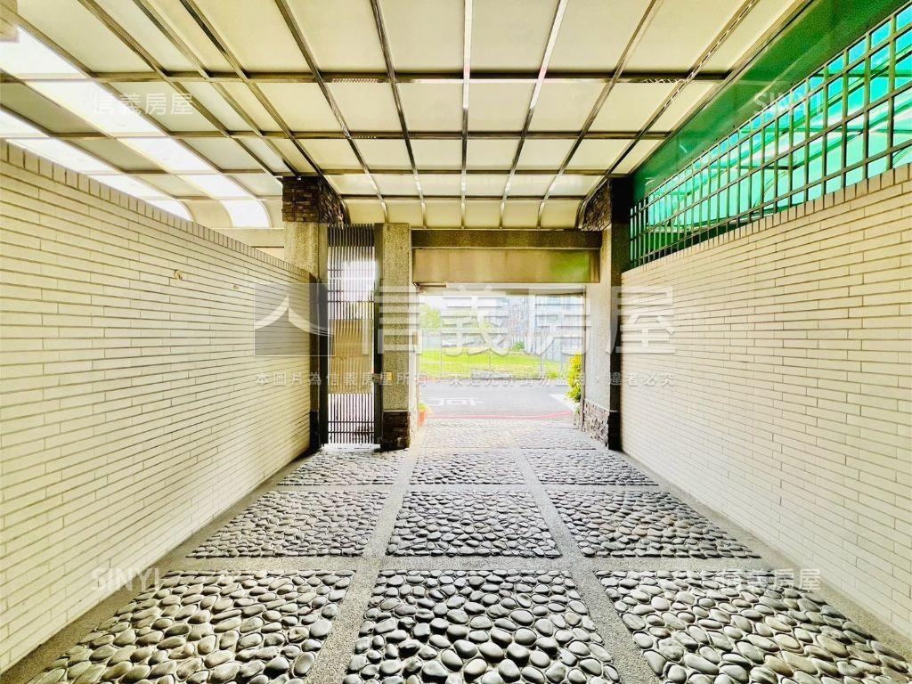 陽光綠意・臨路美車墅房屋室內格局與周邊環境