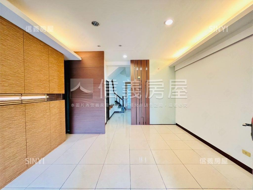 陽光綠意・臨路美車墅房屋室內格局與周邊環境