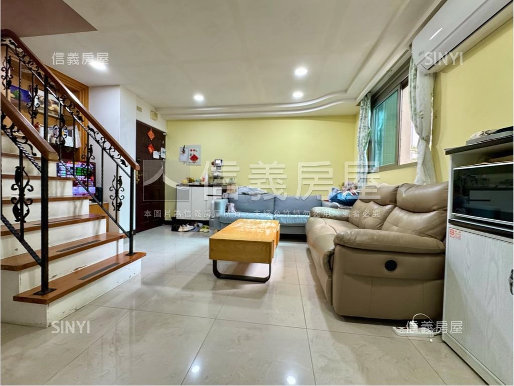 綠景靜巷挑高邊間房屋室內格局與周邊環境