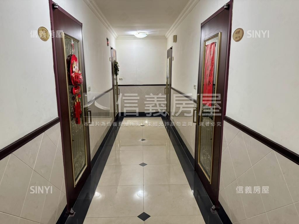 綠景靜巷挑高邊間房屋室內格局與周邊環境