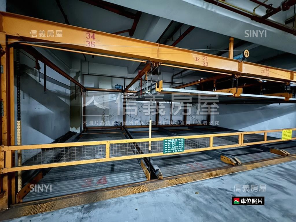 綠景靜巷挑高邊間房屋室內格局與周邊環境