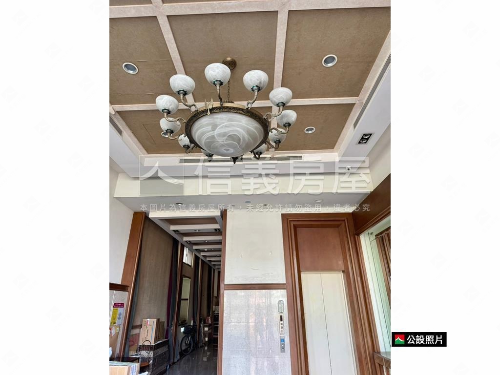 綠景靜巷挑高邊間房屋室內格局與周邊環境