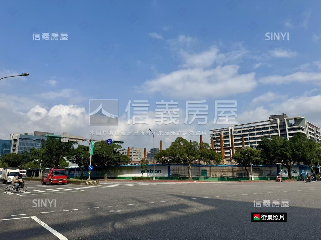 綠景靜巷挑高邊間房屋室內格局與周邊環境