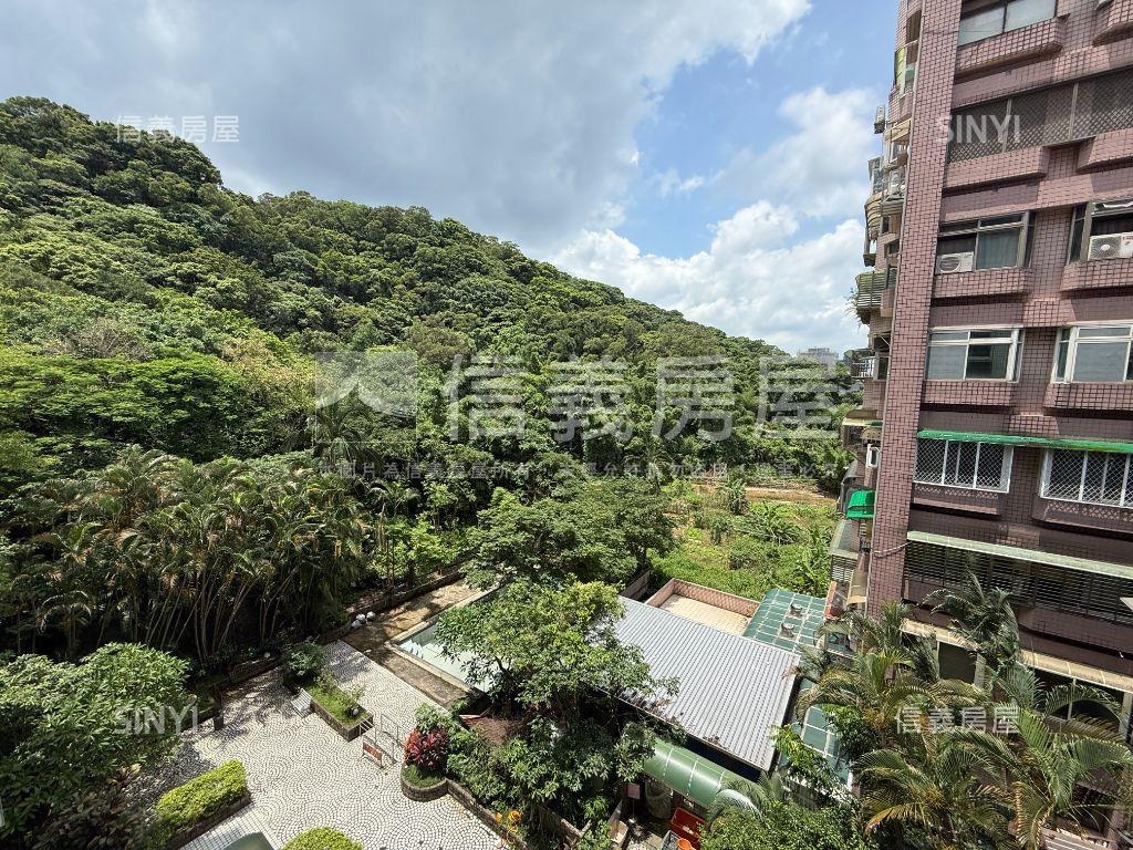 邊間雙面採光明亮電梯套房房屋室內格局與周邊環境