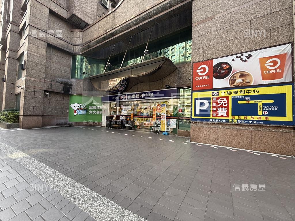 邊間雙面採光明亮電梯套房房屋室內格局與周邊環境
