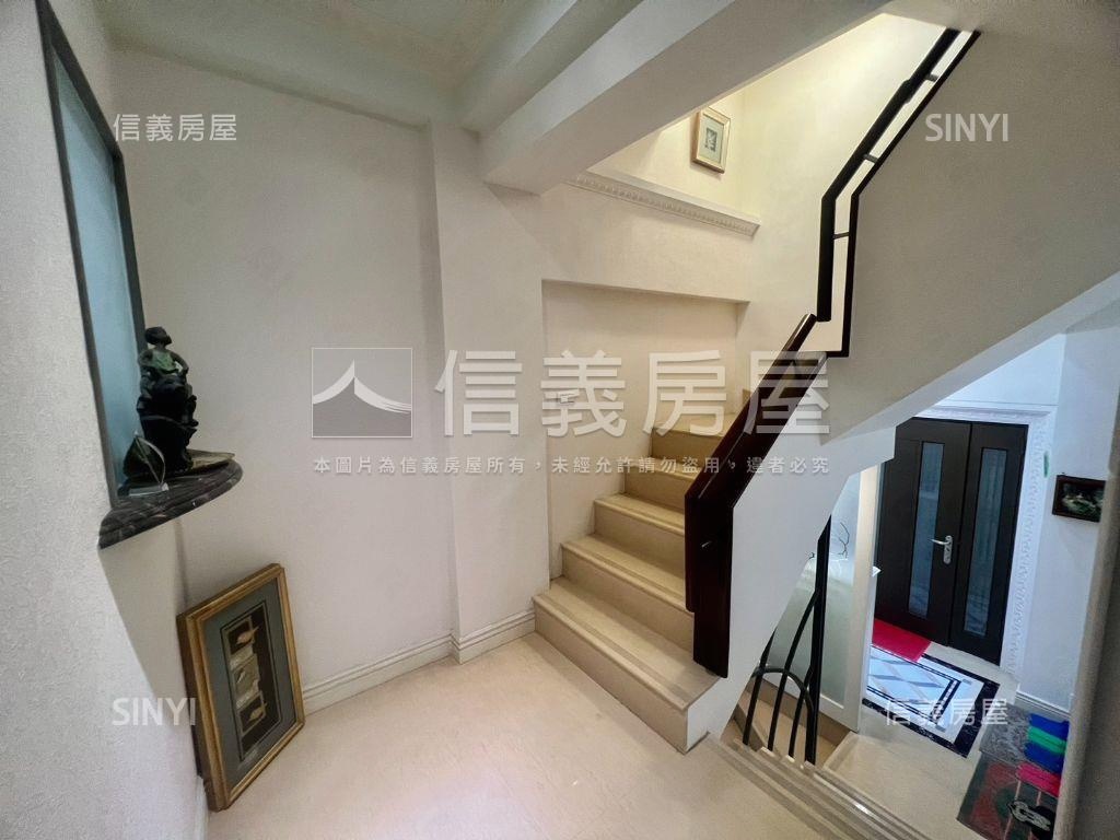 低總價甲山林豪華別墅⭐房屋室內格局與周邊環境