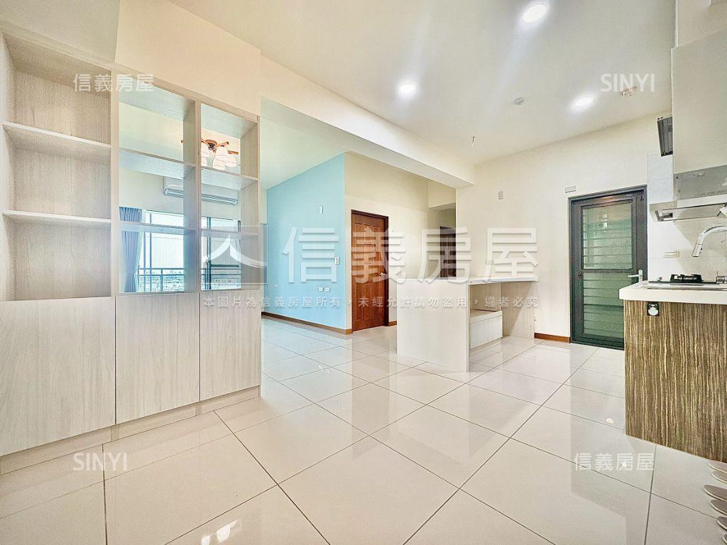 ＬＭ｜領秀質感三房平車房屋室內格局與周邊環境