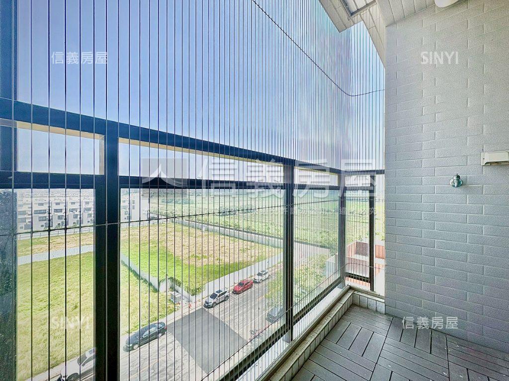 ＬＭ｜領秀質感三房平車房屋室內格局與周邊環境