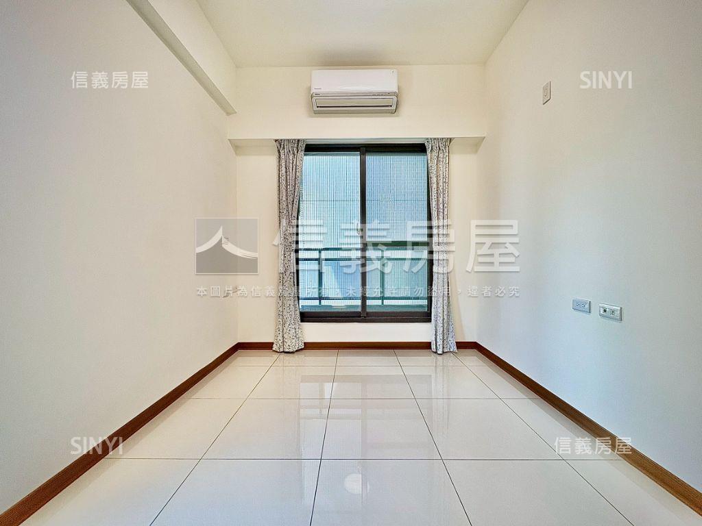 ＬＭ｜領秀質感三房平車房屋室內格局與周邊環境