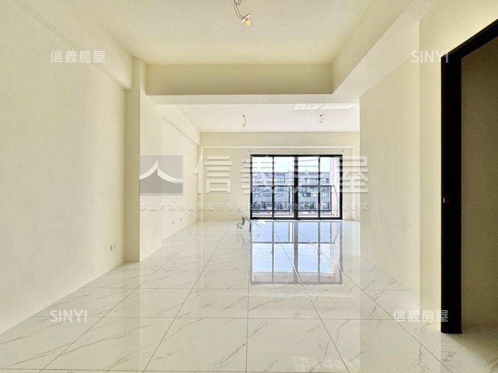 【誠售】全新仁武電梯美墅房屋室內格局與周邊環境