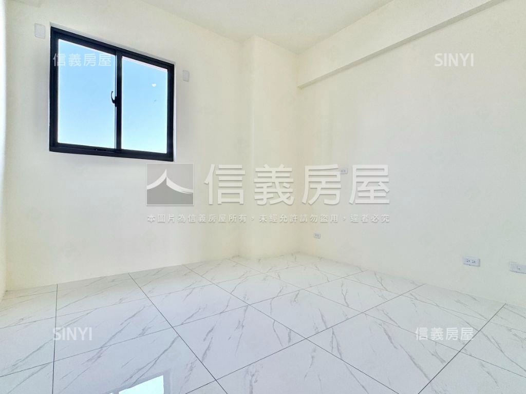【誠售】全新仁武電梯美墅房屋室內格局與周邊環境