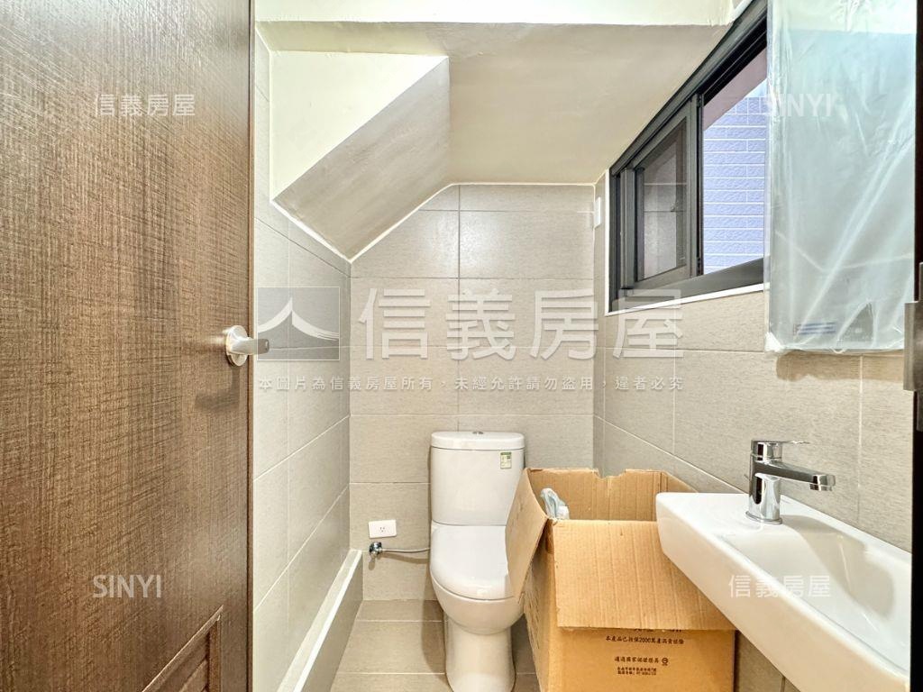 【誠售】全新仁武電梯美墅房屋室內格局與周邊環境