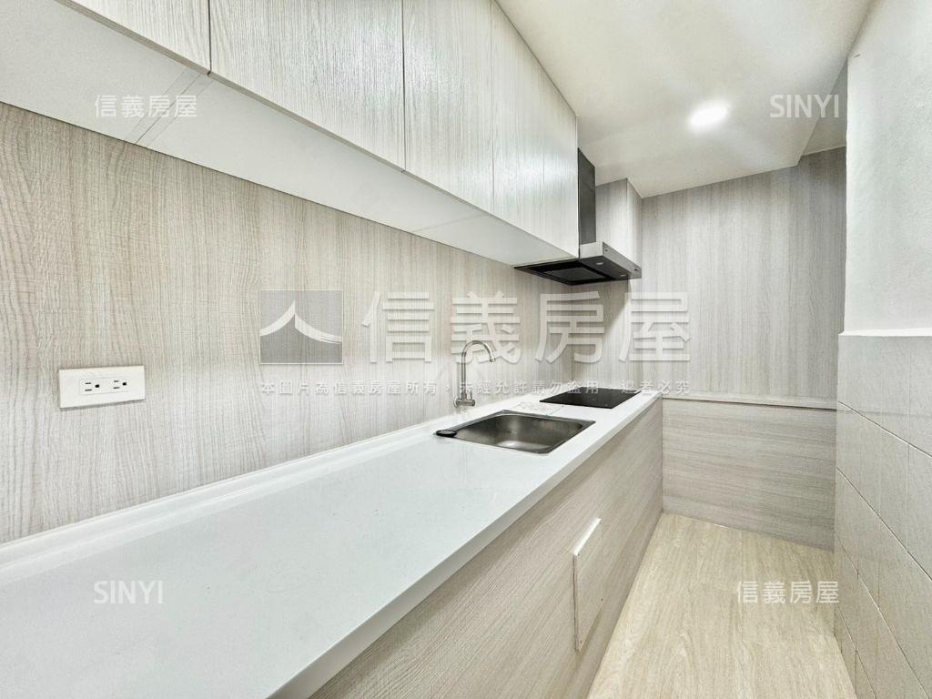 近區公所捷運３房美寓房屋室內格局與周邊環境