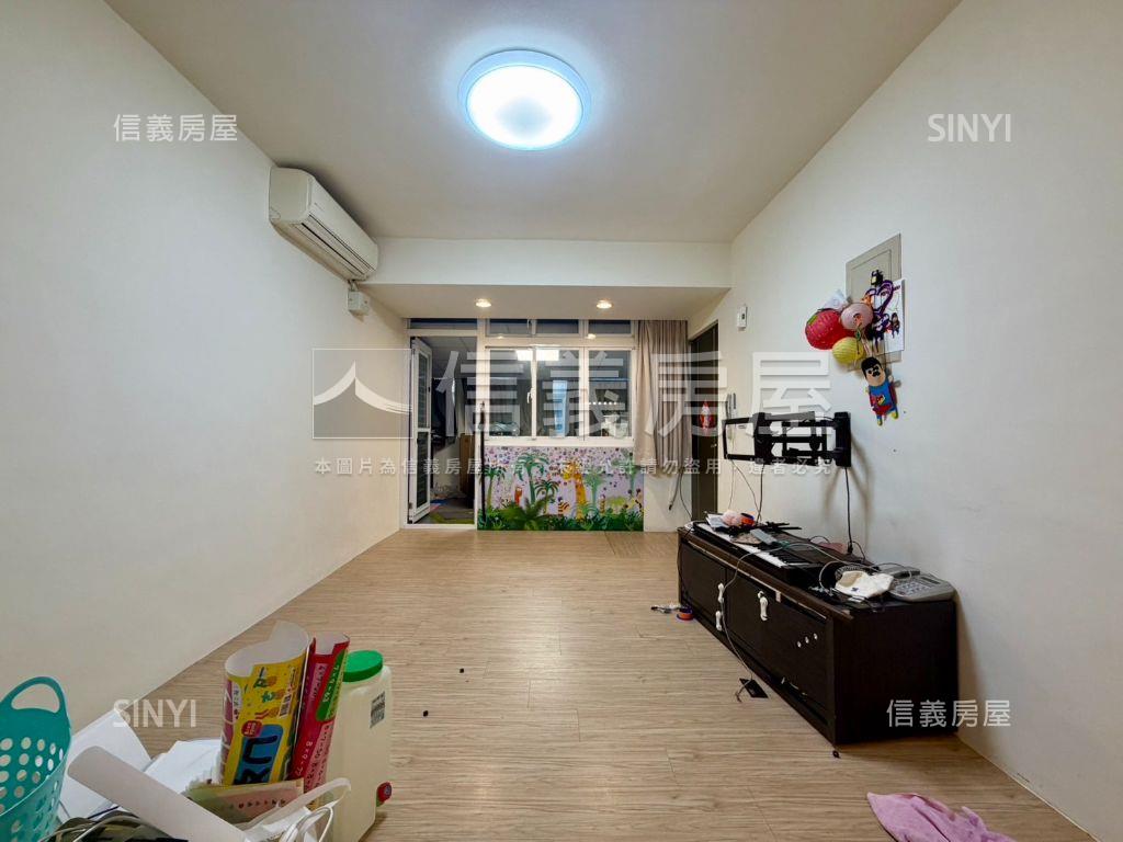 美寓二樓。邊間三面採光房屋室內格局與周邊環境