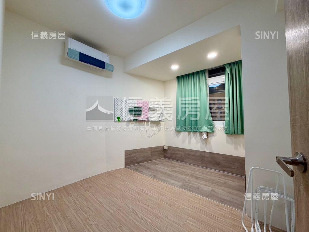 美寓二樓。邊間三面採光房屋室內格局與周邊環境