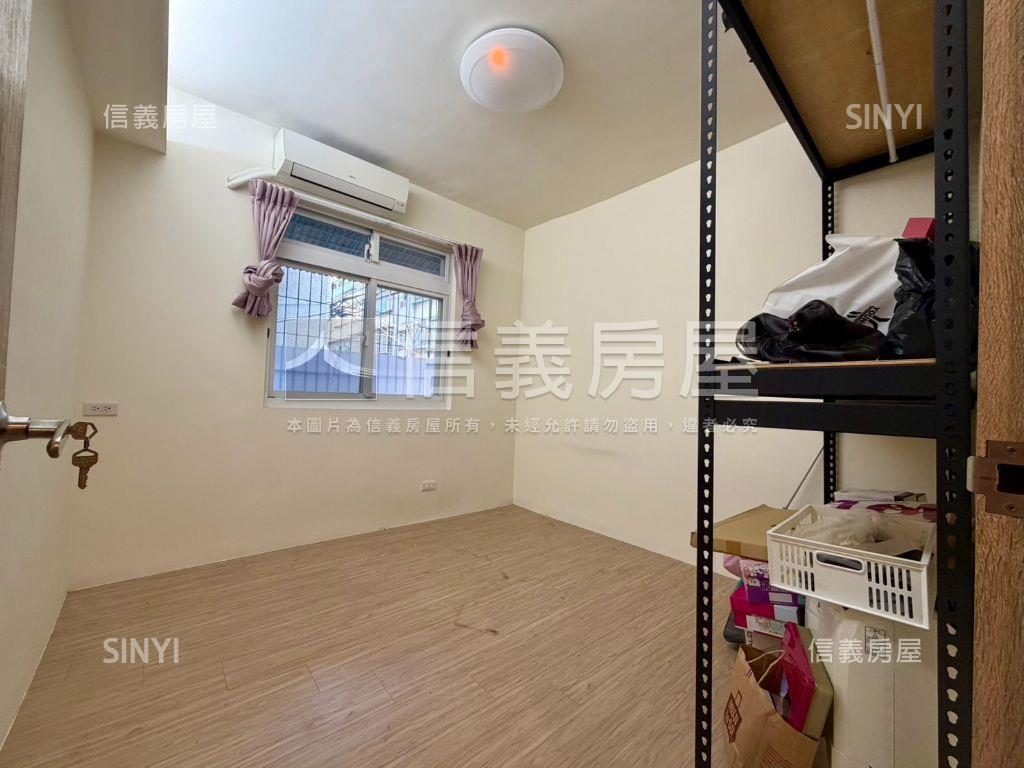 美寓二樓。邊間三面採光房屋室內格局與周邊環境