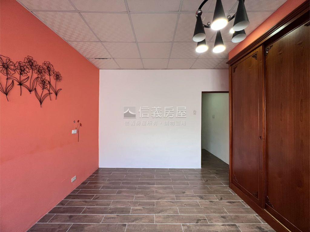 南郭路精華地段低總價透天房屋室內格局與周邊環境
