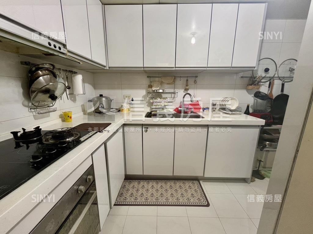信義十八樹景景觀戶房屋室內格局與周邊環境