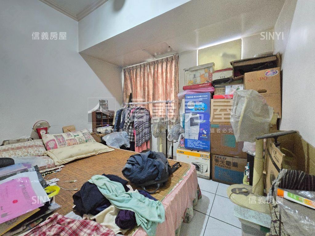 陽明商圈三房一室平移車位房屋室內格局與周邊環境