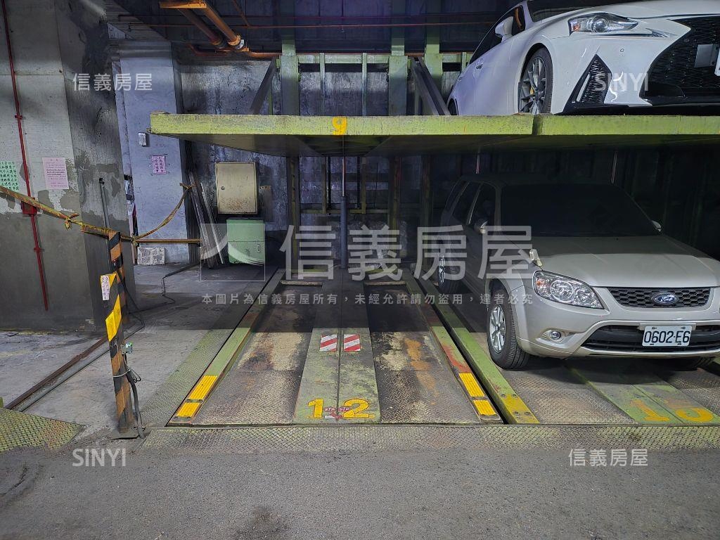陽明商圈三房一室平移車位房屋室內格局與周邊環境