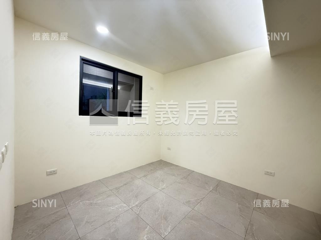 近文心公園一樓美三房車位房屋室內格局與周邊環境