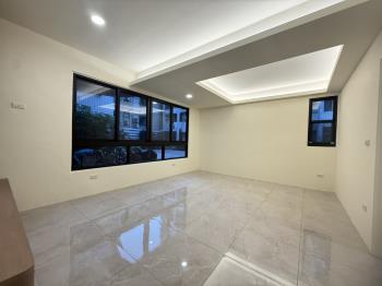 近南屯文心公園美三房車位