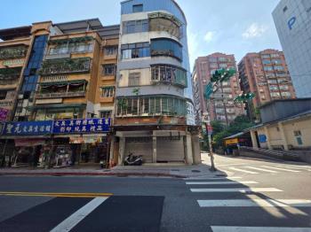 東湖文武百業三角金店