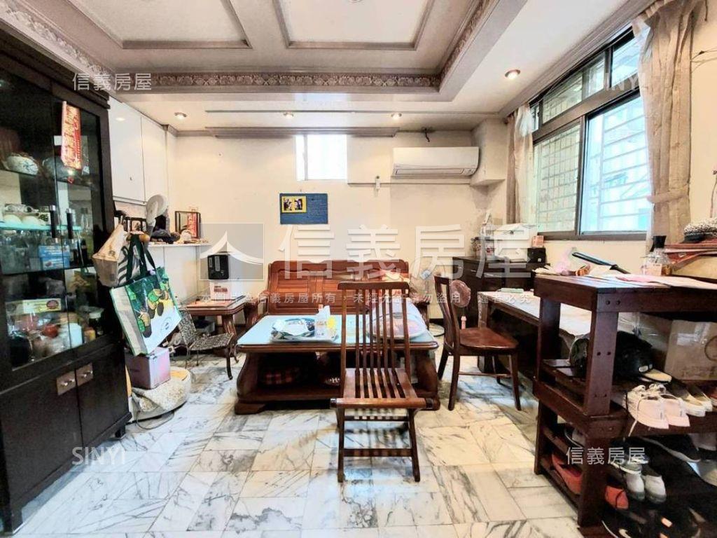 富山路大空間！房屋室內格局與周邊環境