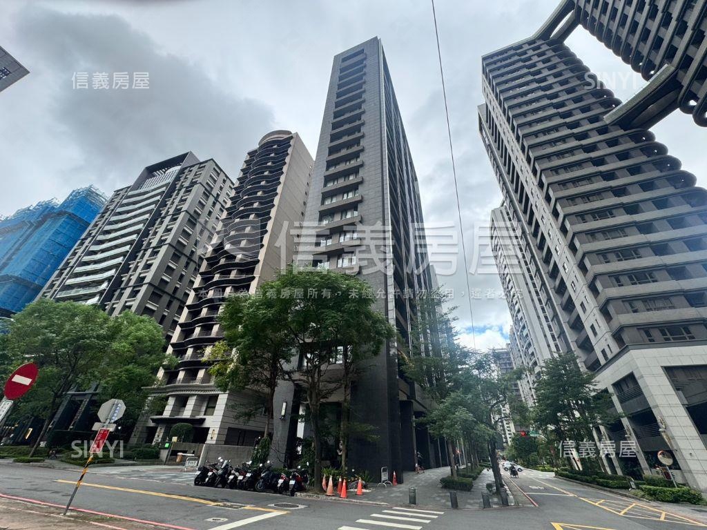 【亞昕】溫馨大兩房車位房屋室內格局與周邊環境