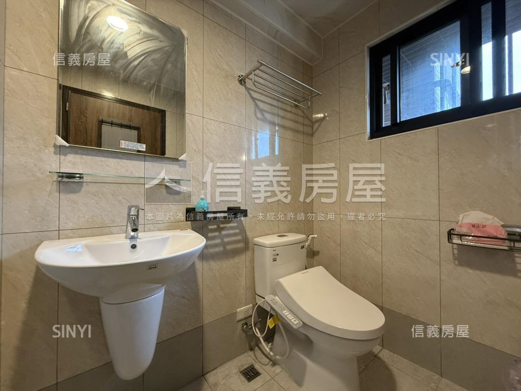 亞灣。繽海溫馨美宅房屋室內格局與周邊環境