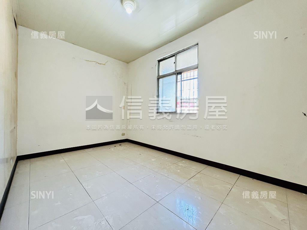 一層一戶八里二樓公寓房屋室內格局與周邊環境