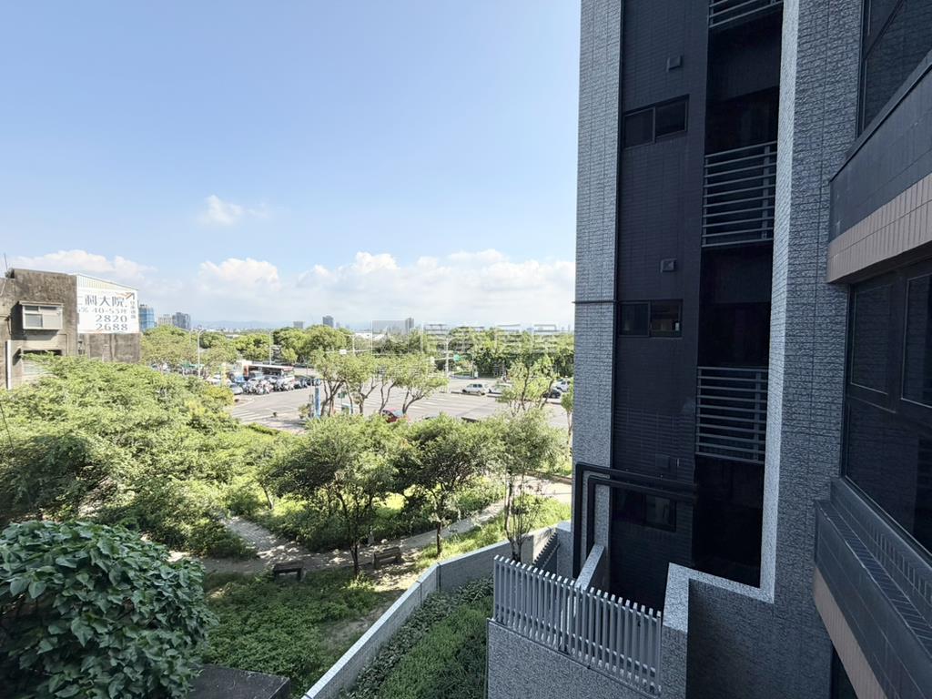 【新碩大砌】露臺３房房屋室內格局與周邊環境