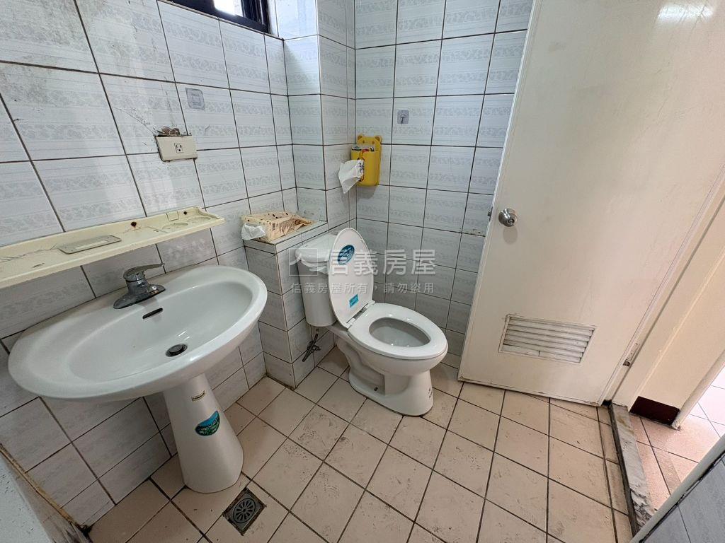 中壢華勛四房大空間美寓房屋室內格局與周邊環境