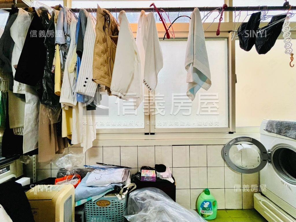西屯區保值５房透天房屋室內格局與周邊環境