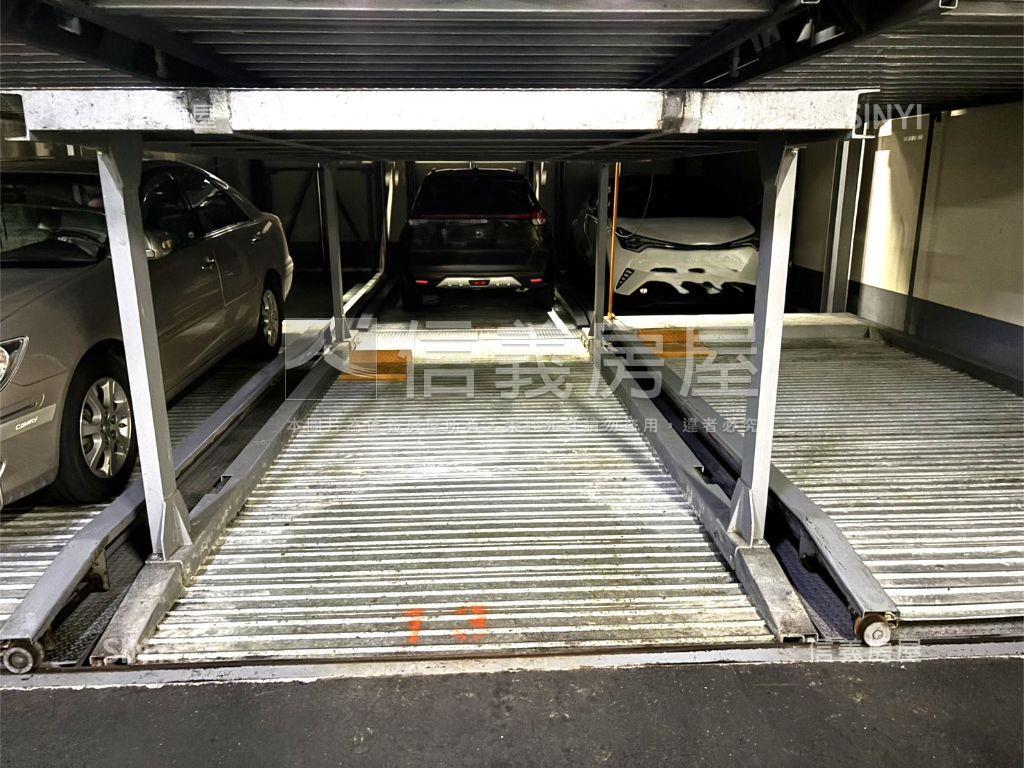 文山杜拜黃金店辦房屋室內格局與周邊環境