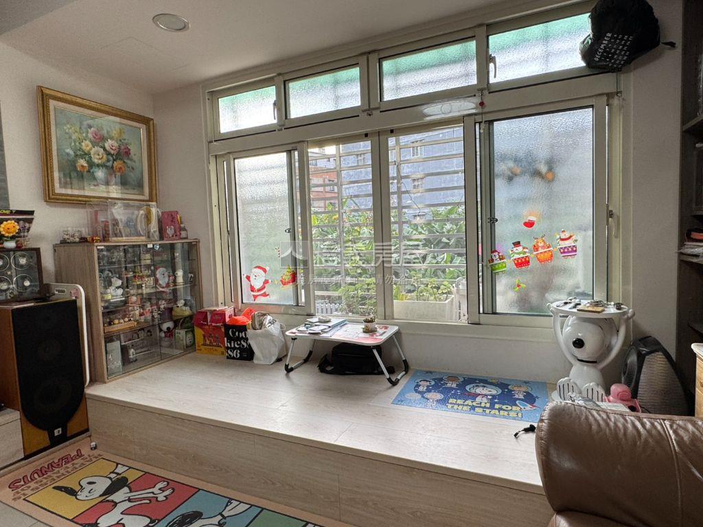 銘德街新裝潢三房２樓美寓房屋室內格局與周邊環境