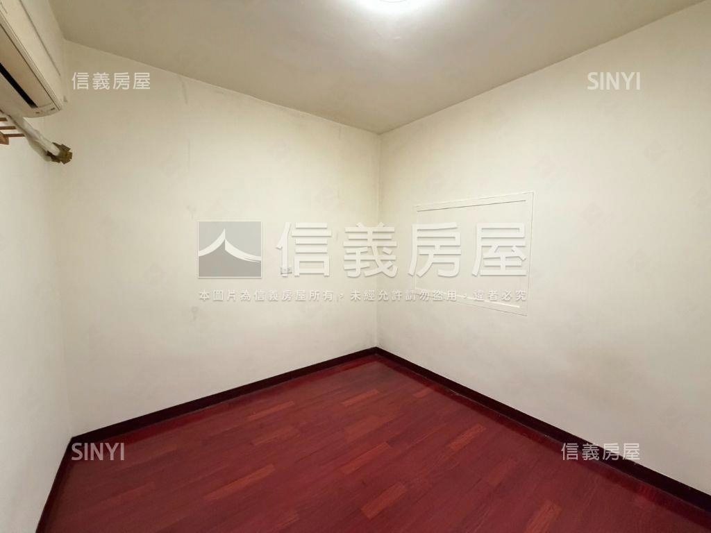 ★板新捷運邊間三房房屋室內格局與周邊環境