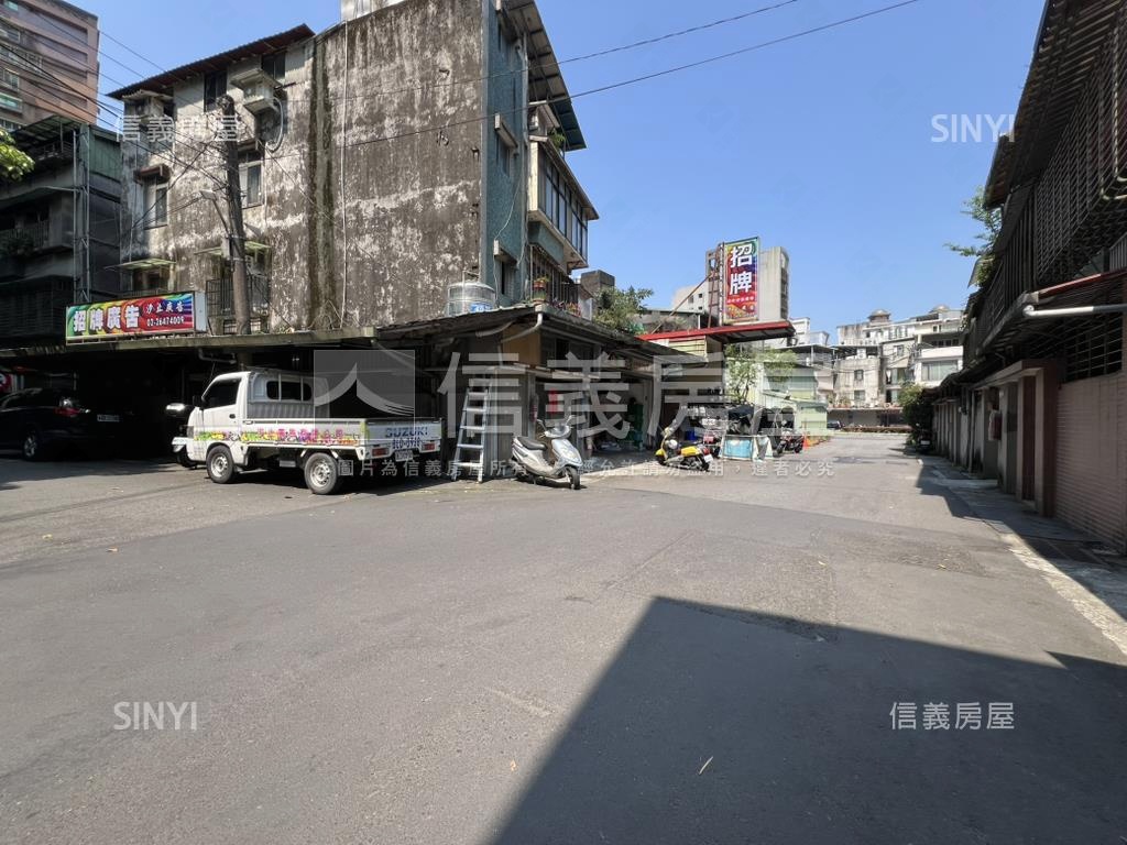 新台五路近汐止車站１Ｆ房屋室內格局與周邊環境