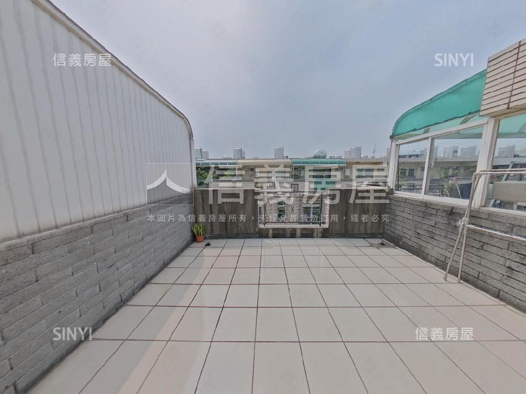 稀有大車庫中正藝墅透天房屋室內格局與周邊環境
