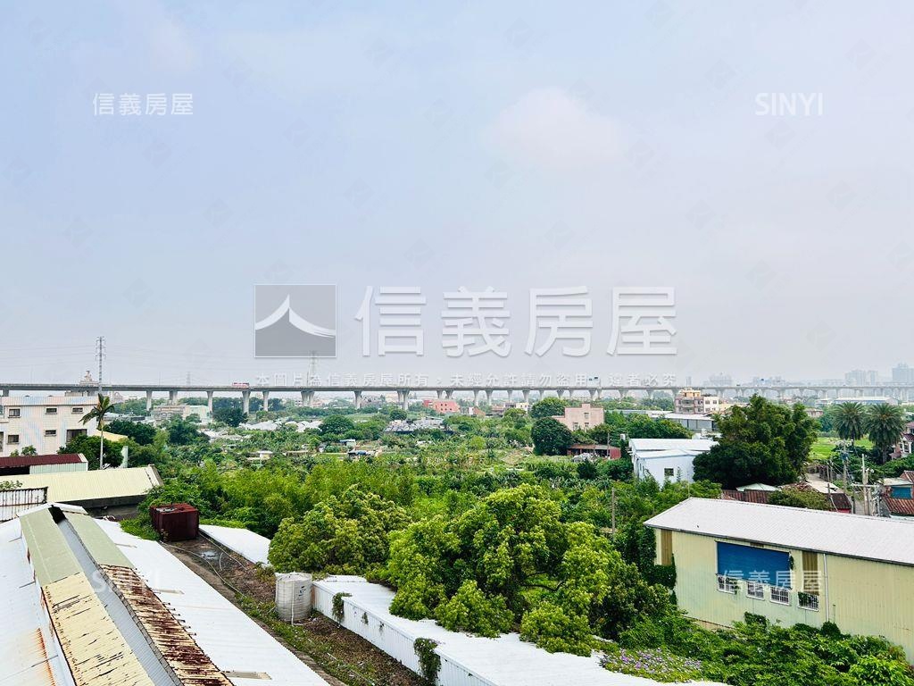 稀有大車庫中正藝墅透天房屋室內格局與周邊環境