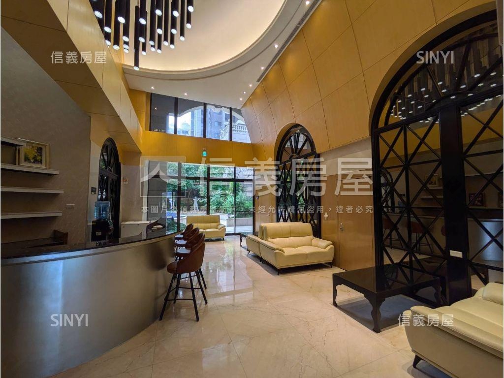 青埔尊騰美術雙套房車位房屋室內格局與周邊環境