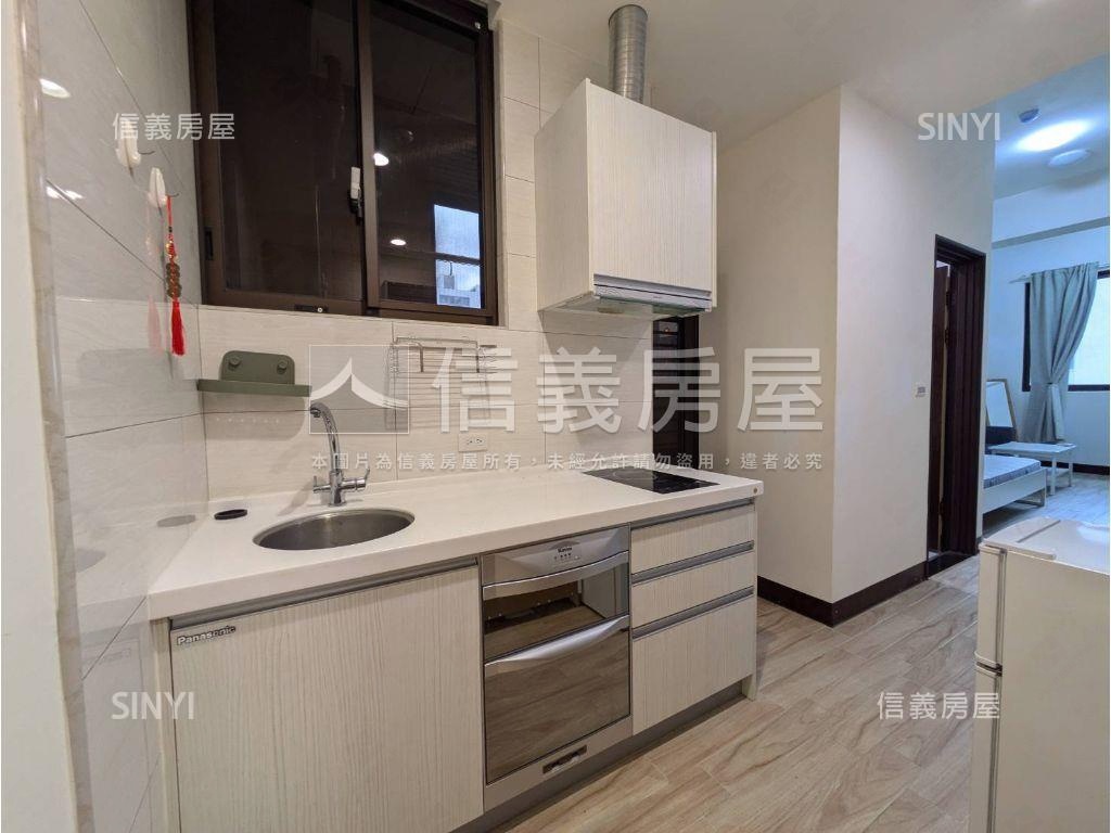 青埔尊騰美術雙套房車位房屋室內格局與周邊環境