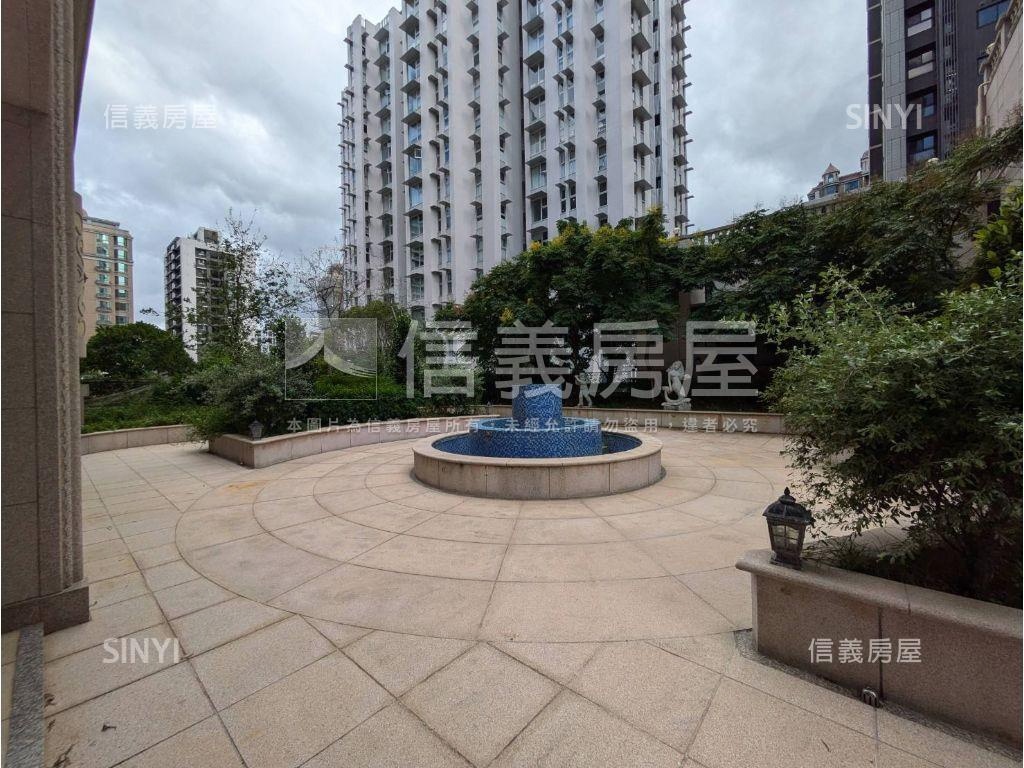 青埔尊騰美術雙套房車位房屋室內格局與周邊環境