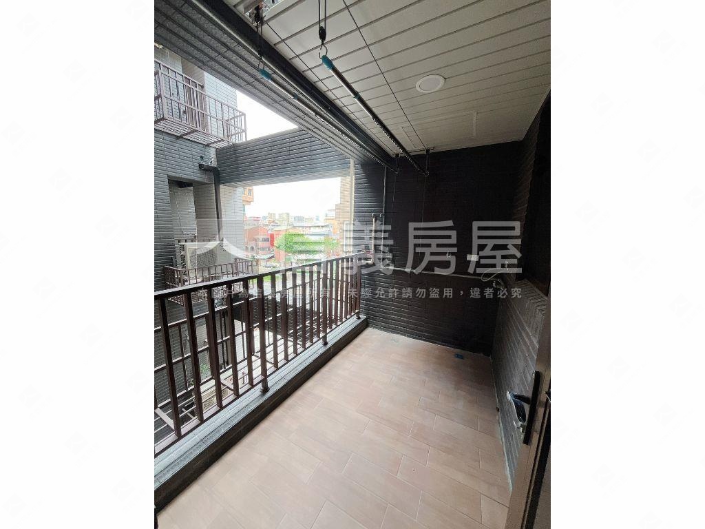 Ａ８復興苑面公園綠意兩房房屋室內格局與周邊環境