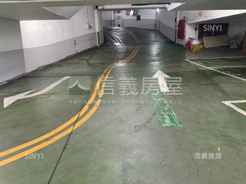 忠孝永春旁坡平子母車位房屋室內格局與周邊環境