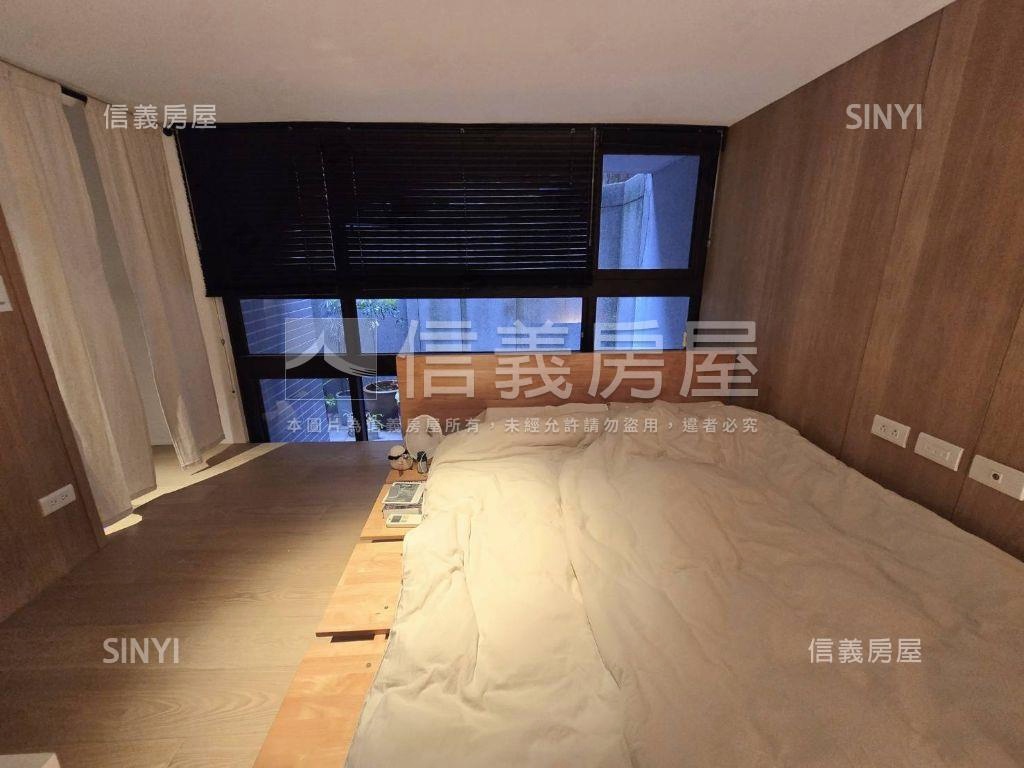 忠孝界１＋１房庭院雙車位房屋室內格局與周邊環境