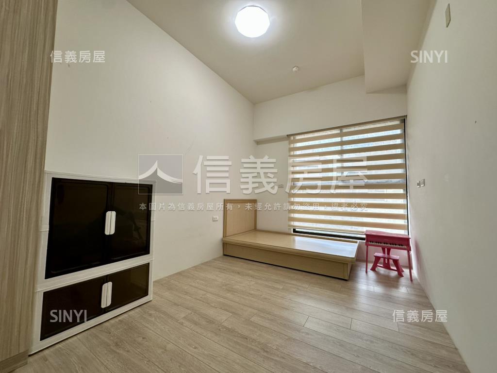 專任昇揚。臻藏高樓兩房房屋室內格局與周邊環境