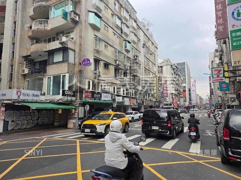 適合診所藥局三角窗金店房屋室內格局與周邊環境